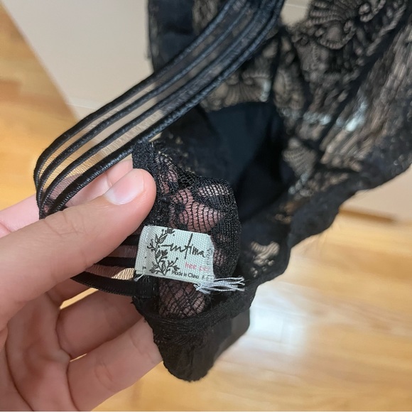 Free People black lace bodysuit - Picture 3 of 3
